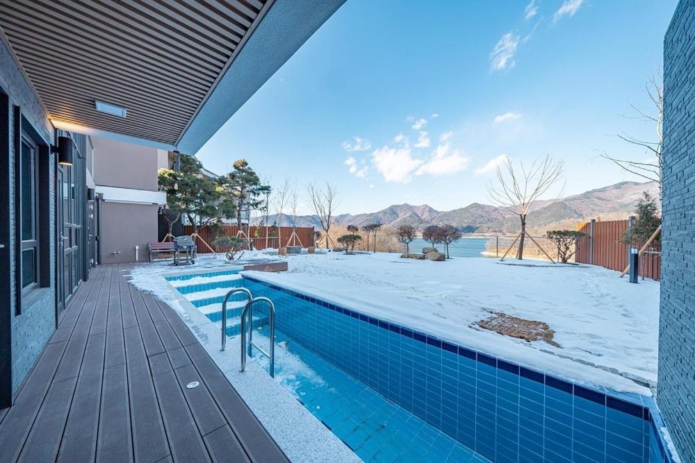 Hotel Jecheon The Shine Cheongpung Esterno foto
